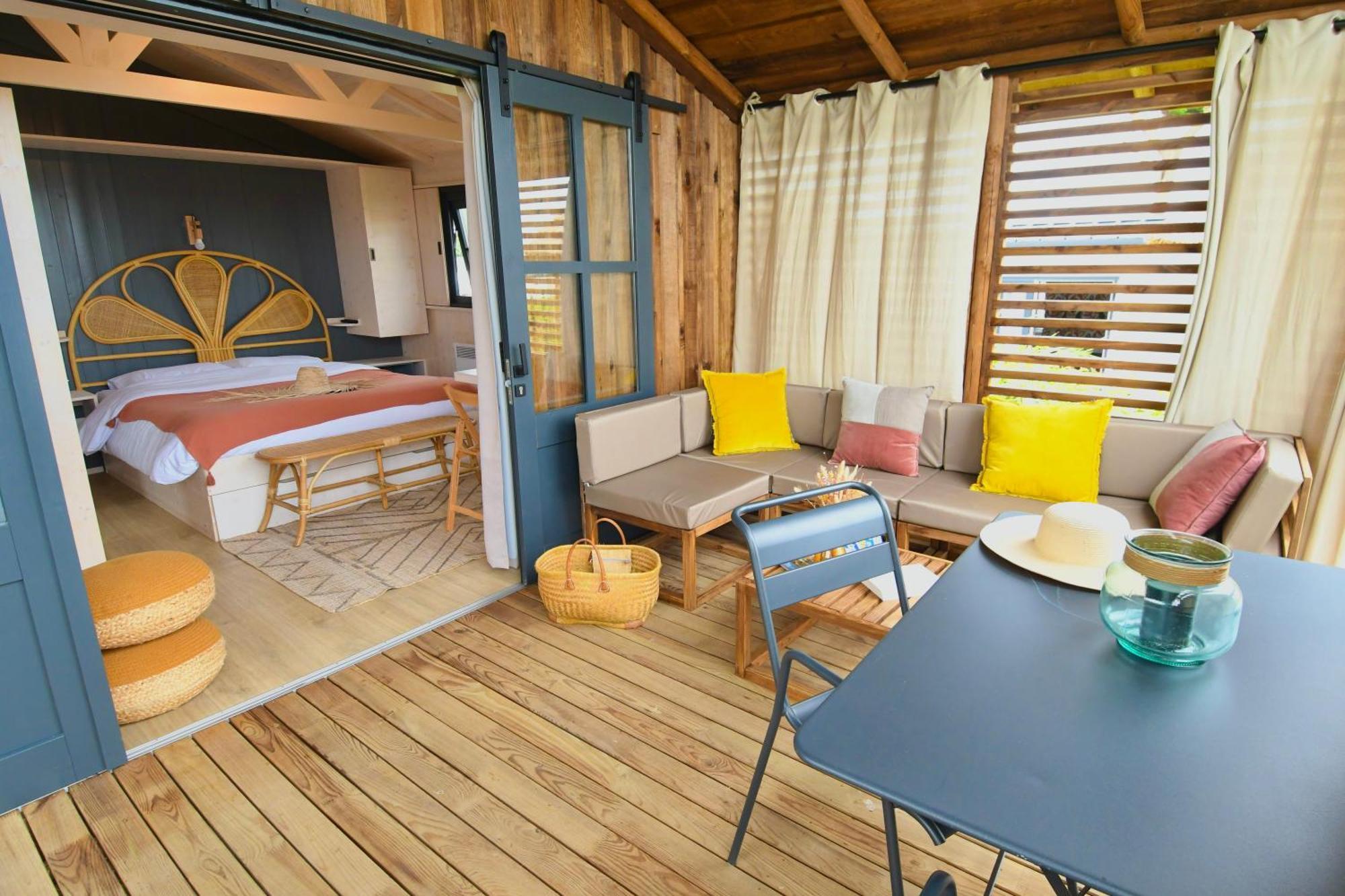 Camping De La Cote Des Legendes Brignogan-Plages Exterior photo
