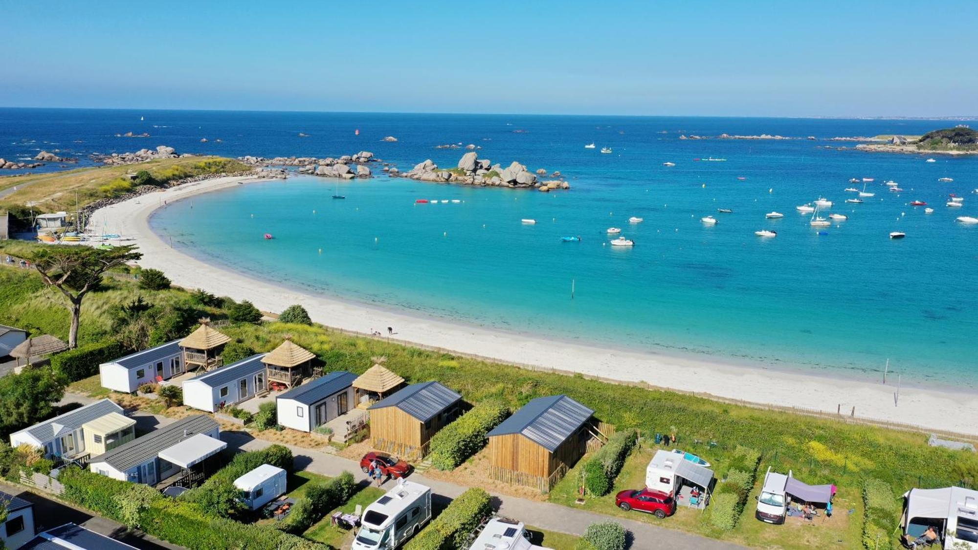 Camping De La Cote Des Legendes Brignogan-Plages Exterior photo