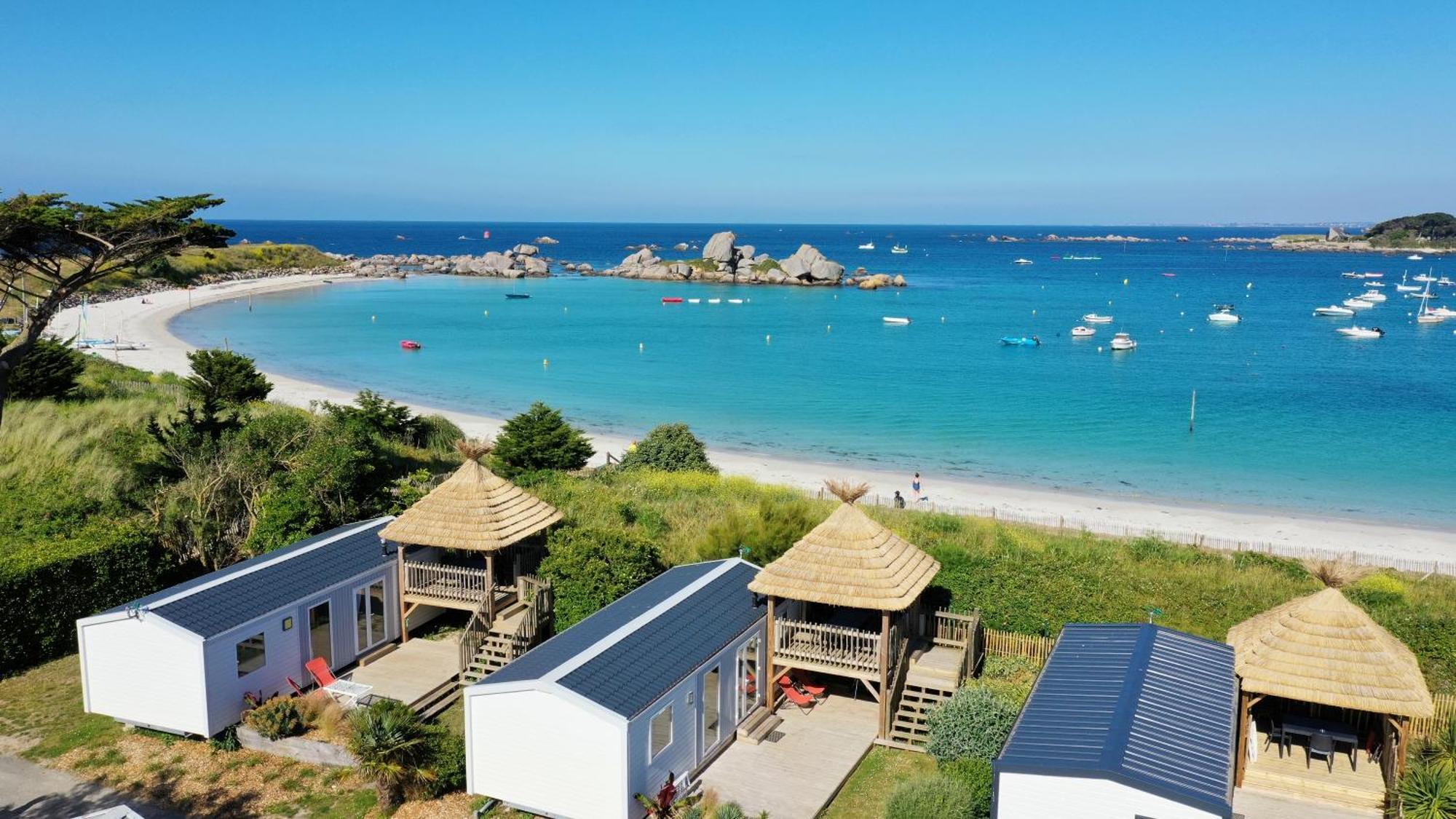 Camping De La Cote Des Legendes Brignogan-Plages Exterior photo