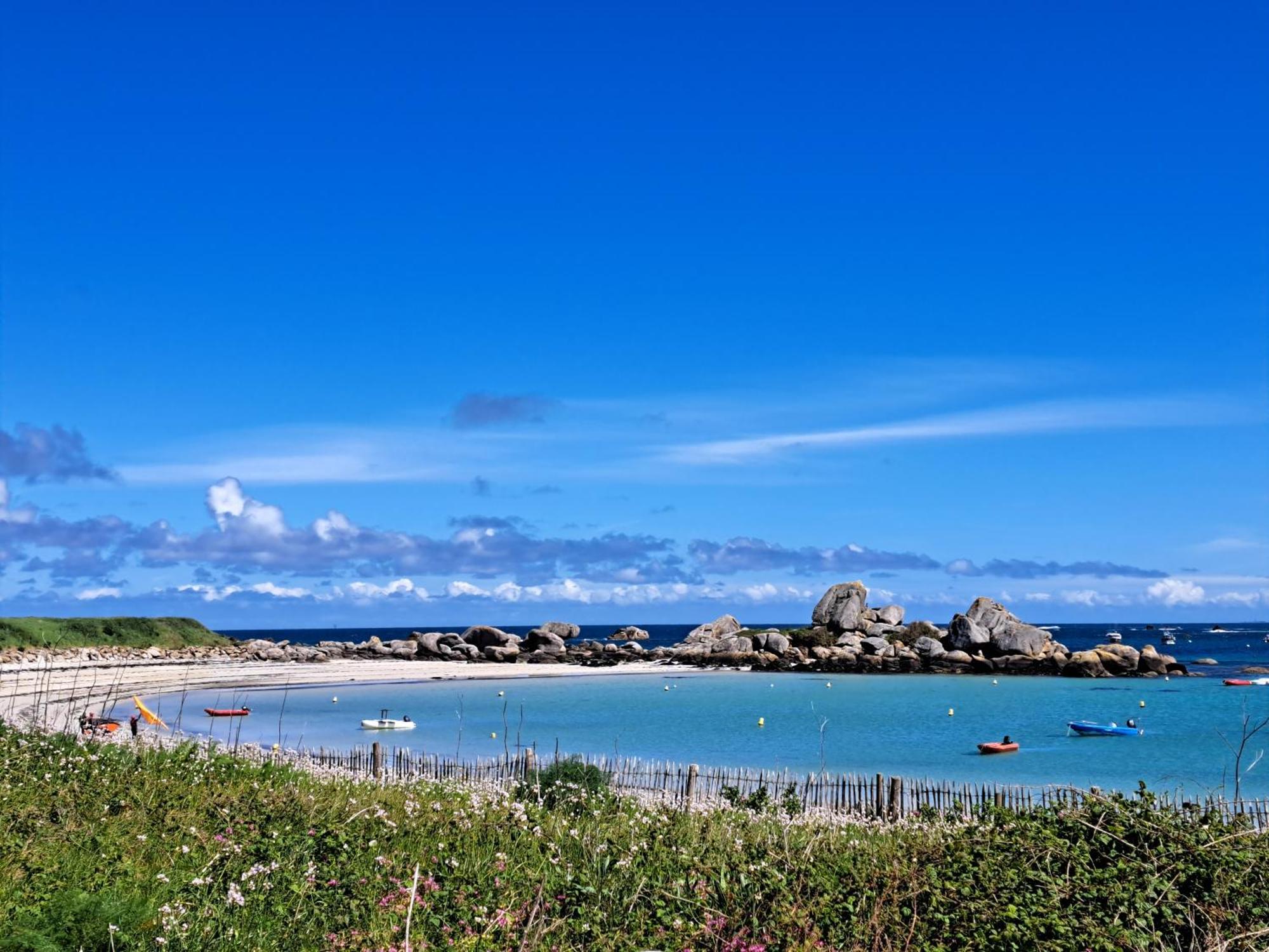 Camping De La Cote Des Legendes Brignogan-Plages Exterior photo
